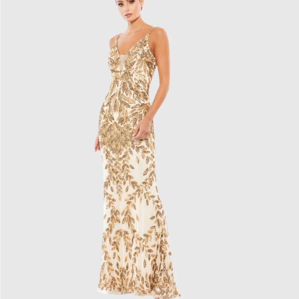 NWT Mac Duggal Embellished Leaf Evening Gown Nude Gold